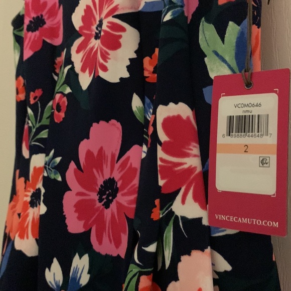 Vince Camuto Size 2 Floral Dress - NWT - Picture 2 of 4